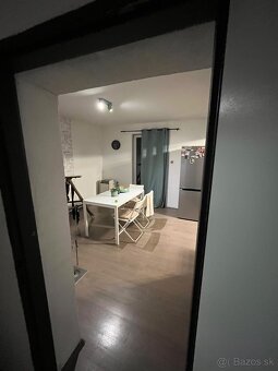 Predám 4-izbový rodinný dom v obci Veľké Zálužie - 11