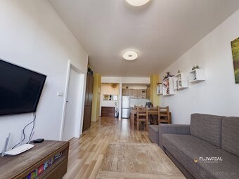 Na predaj zariadený 2 izbový byt Bratislava II- Ružinov - 11