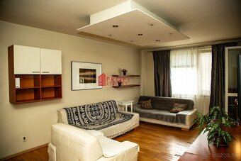 REZERVOVANÉ: Ponúkame na predaj priestranný 4izbový byt v po - 11