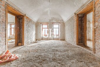 NA PREDAJ - KÚSOK HISTÓRIE - TEHLOVÁ BUDOVA - CENTRUM ROŽŇAV - 11