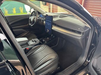 Ford Mustang Mach-e 98,7 kWh  Extended range RWD - 11