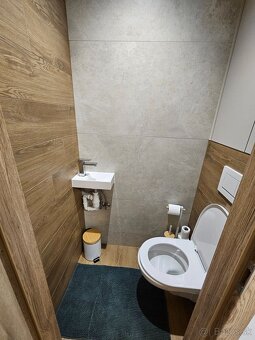 Lukratívny 4izbový byt po komplet. rekonštrukcii - 11