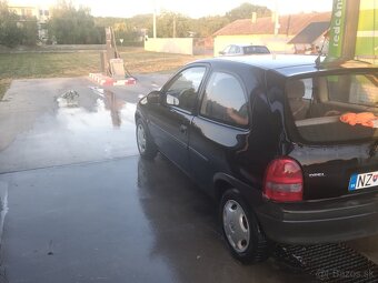 opel corsa 1.0 40kw - 11