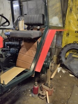 Čalunenie blatnikov zetor 5718,  - 6718 - 6911 - 11