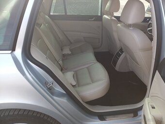 Škoda Superb Combi L&K 4x4 - 11