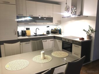 NOVOSTAVBA 3 IZBOVÝ BYT - VÝHĽAD NA CELU BRATISLAVU - 11