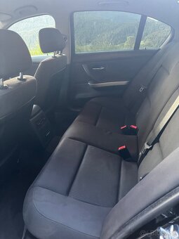 BMW 320D xDrive Facelift - 11
