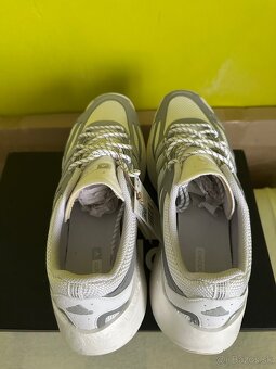 Bezecke tenisky Adidas Aruku - reflexne - 11