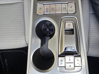 Hyundai Kona Electric 150, Mesačne: 299€ - 11
