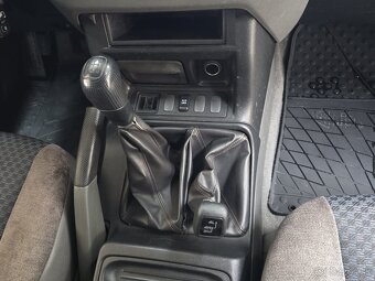 Mitsubishi Pajero 2.5 TD GL - 11