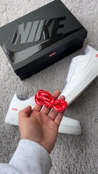 Nike Air Force 1 Low Supreme White - 11