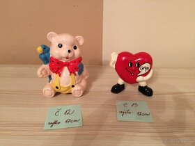 Retro hračky bábika, postieľka a iné - 11