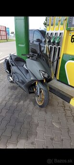 Yamaha T-Max 560 Tech max - 11