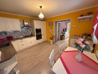 Exkluzívne APEX reality 3i. RD vo Veľkom Cetíne, 1053 m2 poz - 11