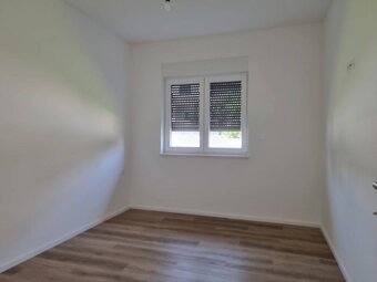 CHORVÁTSKO - Pekné apartmány 350m od pláže (S2) - VODICE - 11