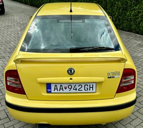 Škoda Octavia 1.8T RS Lemon Yellow - 11