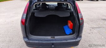 Ford Focus Combi 1.8 TDCi Ghia - 11