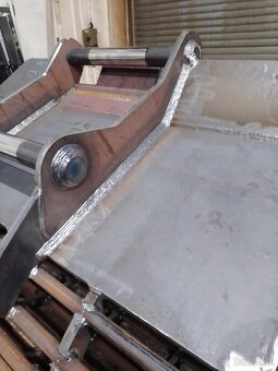 Zámočník, zvárač CO2, dražkovanie autogenom - 11