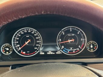 BMW 750xd Facelift SR Auto 4x4 rok 2013 - 11