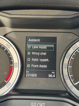 Škoda superb 4x4 2.0 TDi Laurin & Klement webasto - 11