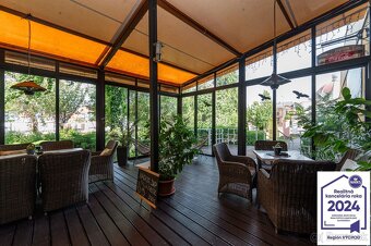 Odstúpenie prevádzky "KAVIAREŇ CLUB K2" na Štúrovej ulici - 11