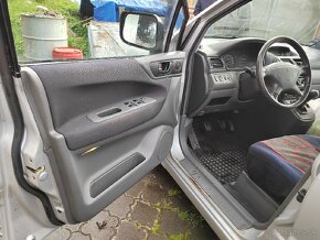 Mitsubishi space wagon 4x4, 2,4GDi, 6-miestne 2kusy - 11