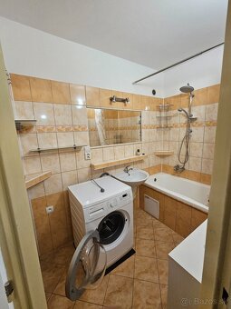 Prenajom 3 izbovy byt - 11