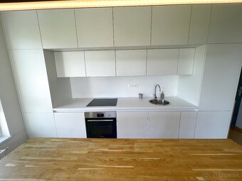Nájom 2i byt, Pri Hrubej luke, Dúbravka,balkon,výťah,parking - 11