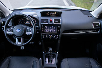 Subaru Forester 2.0 XT CVT Sport automat - 11