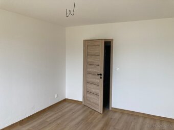 Veľký 3 izb. byt za 690,- mesačne PRENÁJOM - 11