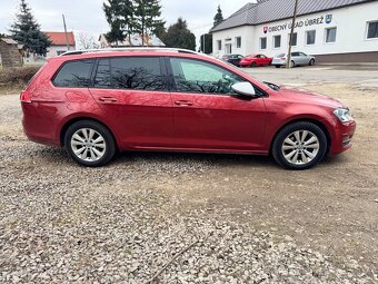 Wolkswagen Golf 7 Variant 1.6TDi BlueMotion Top STAV - 11