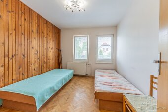 PREDAJ Útulný 4 izb. RD s garážou, pivnicou a veľkým pozemom - 11