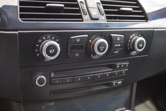 BMW 530d Touring - 11