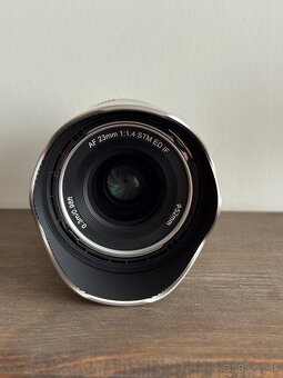 Nikon Zfc + DX 16-50/3.5-6.3 a Viltrox 23/1.4 - 11