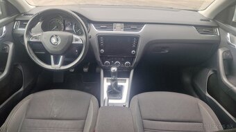 ŠKODA OCTAVIA COMBI 1.6 TDI - 11