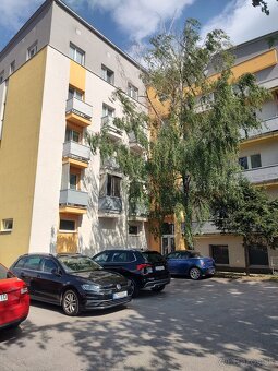 Šikovný 1,5 izbový tehlový byt v tichej štvrti Pod.Biskupice - 11