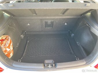 Hyundai i30 1.4 T-GDi Family 7DCT - 11