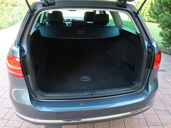 Volkswagen Passat Variant 1.6 TDI 2013  Facelift - NAVI PDC - 11