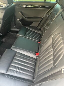 Škoda Superb Combi 2.0 TDI L&K DSG - 11