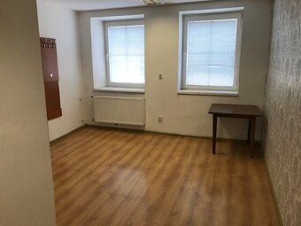 POLYFUNKČNÝ OBJEKT - 4. podlažný, 168m2, PO - 11