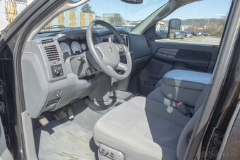 Dodge RAM 2500 - 11