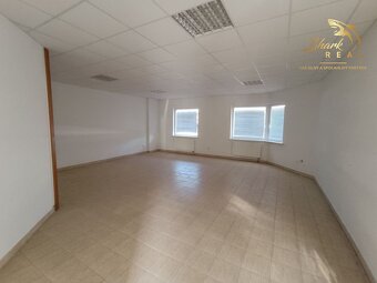 Administratívno apartmánový dom - 11