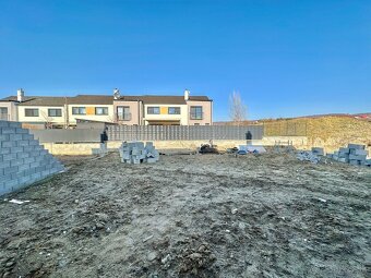 Na predaj novostavba 4 izbový rodinný dom so záhradou a vlas - 11