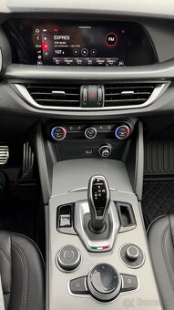 Alfa Romeo Stelvio 2.2 JTD 190k Sprint Q4 - 11