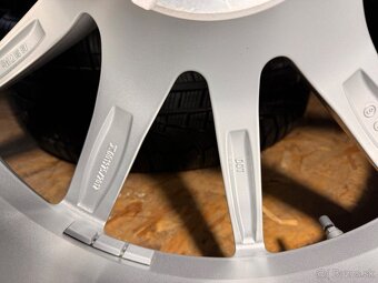 NOVA ZIMNA SADA AUDI RSQ8 R22 275/40/22 AUDI SQ8. - 11
