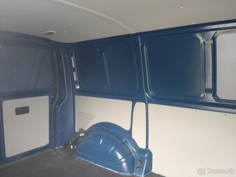 VOLKSWAGEN TRANSPORTER 2.0 TDi T6 - DPH - 76.000 km - 11