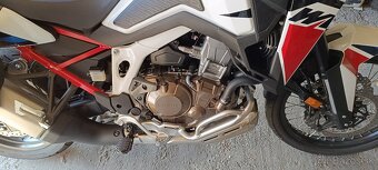 Honda Africa Twin 1100 - 11