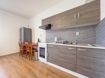 GARSÓNKA NA PREDAJ 35 m2 PETRŽALKA, BRATISLAVA - 11