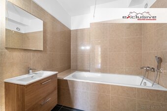 3 IZBOVÝ BYT – TRNKOV, 69 M², PARKOVACIE STÁTIE - 11