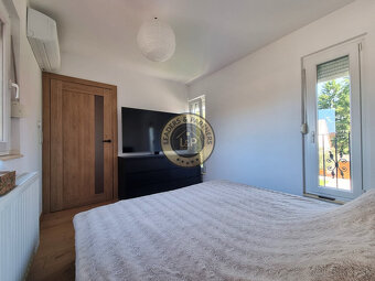 PREDAJ rodinný dom v centre Rajky - 11